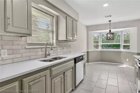 Kitchen - 6314 S Boston St, Fort Smith, AR 72903 photo 3 of 4