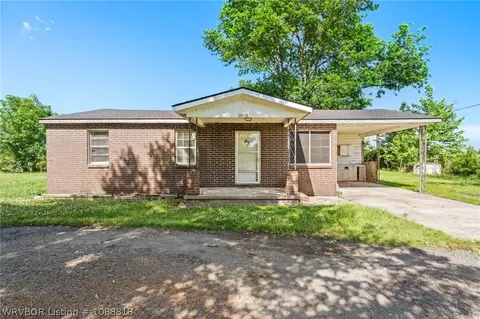 1909 N Davis St, Lavaca, AR 72941
