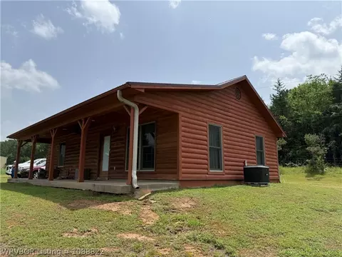 517 Red Barn Antique Rd, Paris, AR 72855