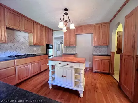 Kitchen - 540 Melrose Ave, Fort Smith, AR 72903 photo 1 of 3