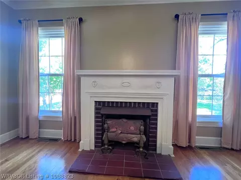 Living - 540 Melrose Ave, Fort Smith, AR 72903 photo 6 of 10