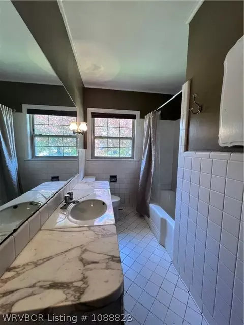 Bath - 540 Melrose Ave, Fort Smith, AR 72903 photo 5 of 5