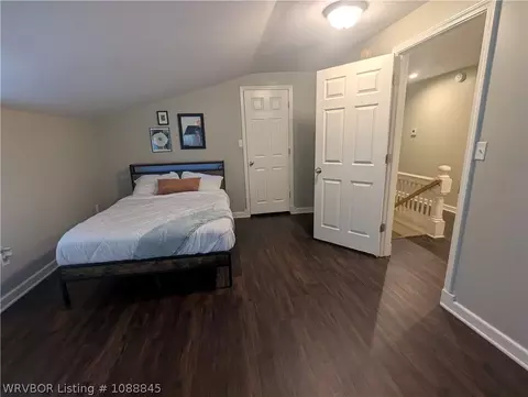 Bedroom - 910 S 25th St, Fort Smith, AR 72901 photo 4 of 7