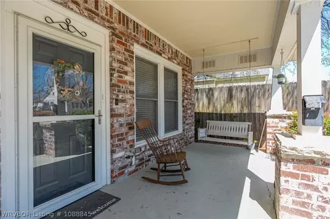 Exterior - 910 S 25th St, Fort Smith, AR 72901 photo 3 of 3