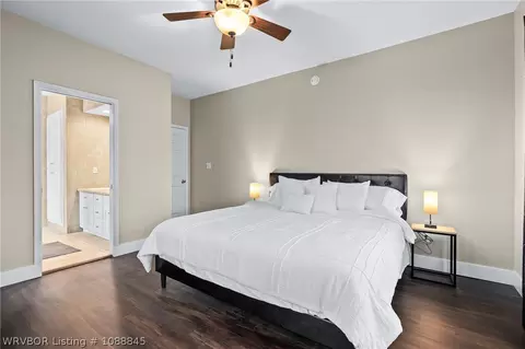 Bedroom - 910 S 25th St, Fort Smith, AR 72901 photo 2 of 7