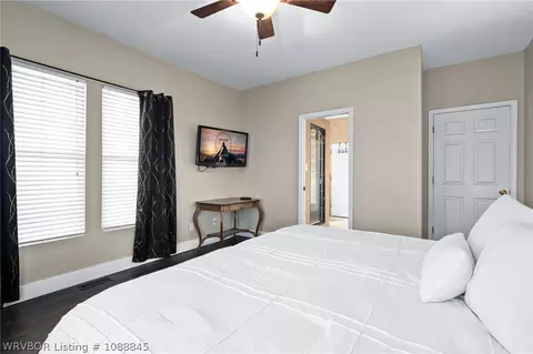 Bedroom - 910 S 25th St, Fort Smith, AR 72901 photo 3 of 7