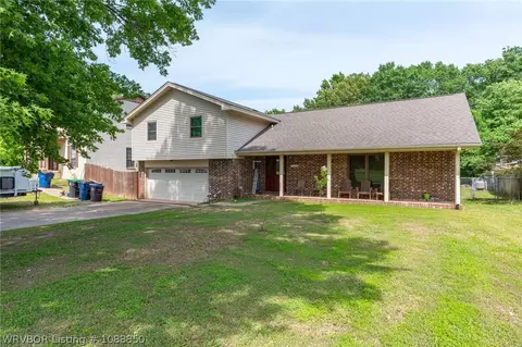 2801 S 97th Cir, Fort Smith, AR 72903