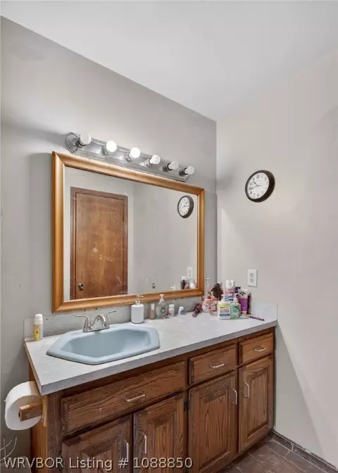 Bath - 2801 S 97th Cir, Fort Smith, AR 72903 photo 1 of 2