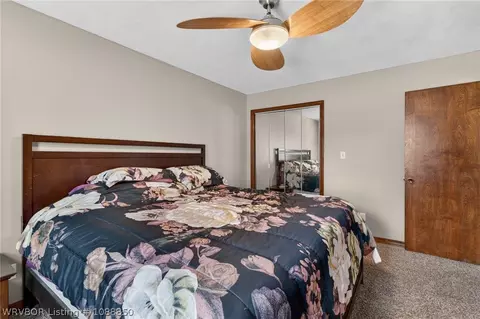Bedroom - 2801 S 97th Cir, Fort Smith, AR 72903 photo 6 of 8