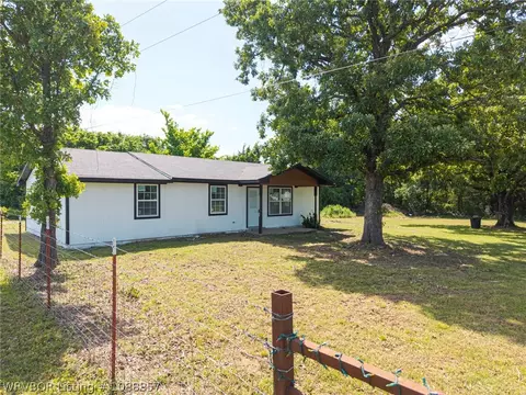 102507 S 4640 Rd, Sallisaw, OK 74955
