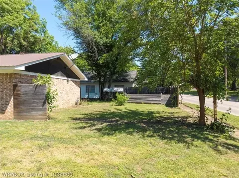 Exterior - 403 Main St, Paris, AR 72855 photo 8 of 11