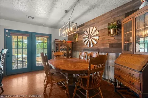 Dining - 2704 E Phillips Ave, Sallisaw, OK 74955 photo 1 of 2