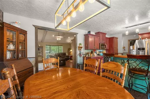 Dining - 2704 E Phillips Ave, Sallisaw, OK 74955 photo 2 of 2