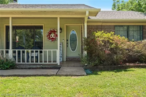 Exterior - 2704 E Phillips Ave, Sallisaw, OK 74955 photo 2 of 9