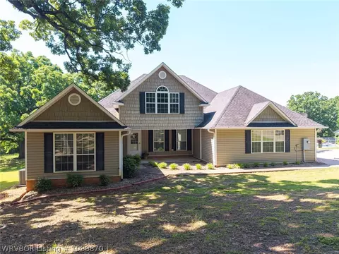 1415 Thomas Hl, Alma, AR 72921