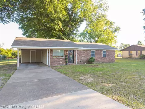 2103 Barbara Ln, Lavaca, AR 72941