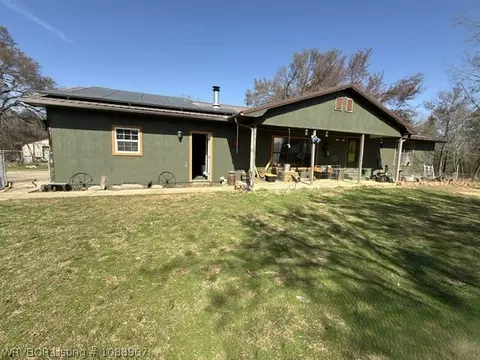 8300 Jarnagin Ln, Huntington, AR 72940
