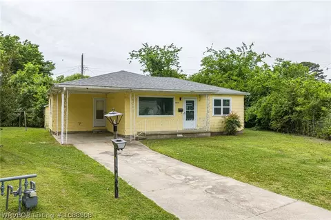 Exterior - 4104 Albert Pike Ave, Fort Smith, AR 72904 photo 3 of 7