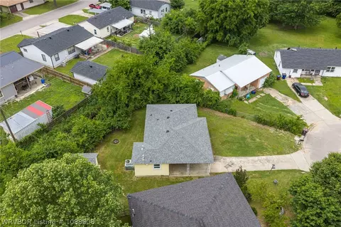 View/Area - 4104 Albert Pike Ave, Fort Smith, AR 72904 photo 14 of 18