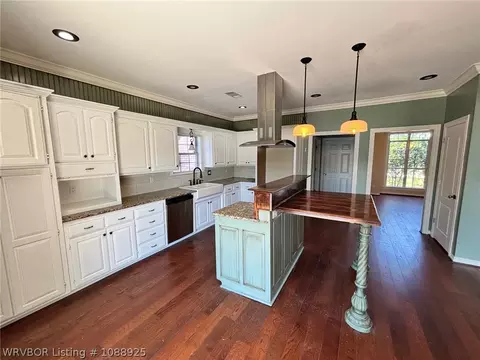 Kitchen - 3105 Fairway Dr, Alma, AR 72921 photo 1 of 4