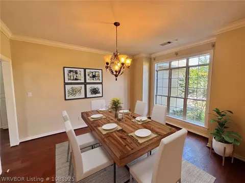 Dining - 3105 Fairway Dr, Alma, AR 72921 photo 1 of 1