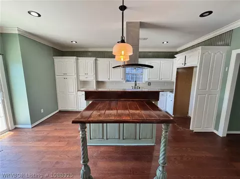 Kitchen - 3105 Fairway Dr, Alma, AR 72921 photo 4 of 4