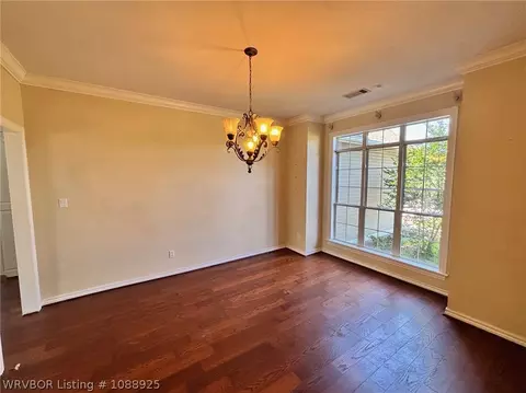 Living - 3105 Fairway Dr, Alma, AR 72921 photo 3 of 8