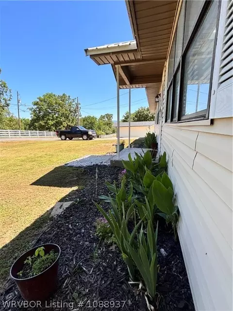 Exterior - 409 Hooper St, Hackett, AR 72937 photo 14 of 17