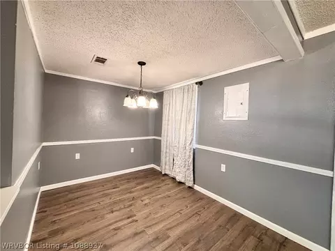 Dining - 409 Hooper St, Hackett, AR 72937 photo 2 of 2