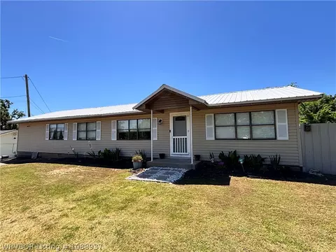 Exterior - 409 Hooper St, Hackett, AR 72937 photo 16 of 17