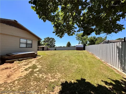 Exterior - 409 Hooper St, Hackett, AR 72937 photo 8 of 17