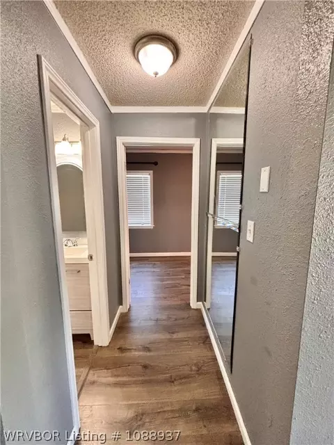 Entry Way - 409 Hooper St, Hackett, AR 72937 photo 1 of 5