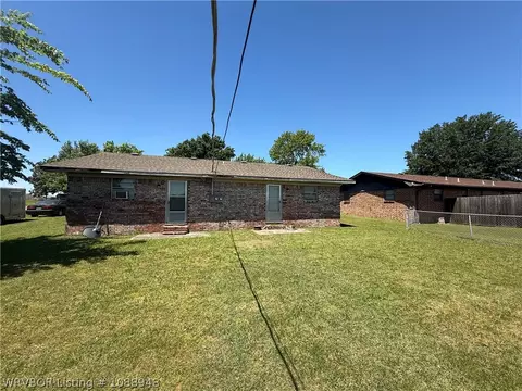 Exterior - 102 Maple Dr, Pocola, OK 74902 photo 4 of 7