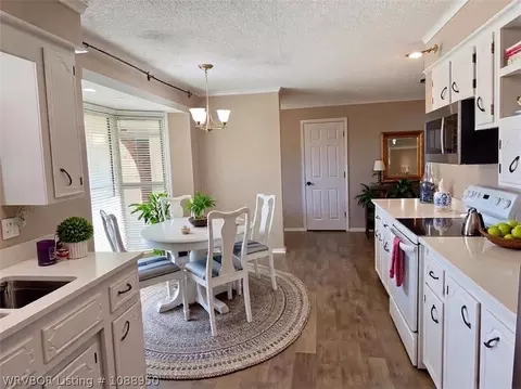 Kitchen - 6910 Military Rd, Lavaca, AR 72941 photo 3 of 6