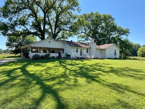 Exterior - 6910 Military Rd, Lavaca, AR 72941 photo 6 of 7