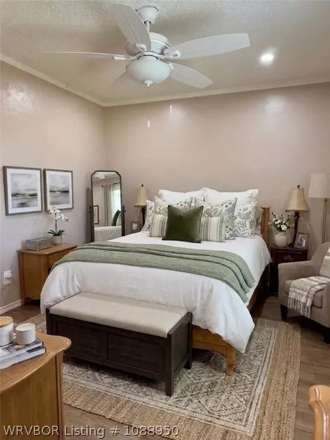 Bedroom - 6910 Military Rd, Lavaca, AR 72941 photo 8 of 15