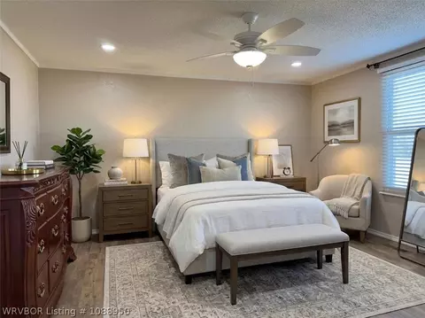 Bedroom - 6910 Military Rd, Lavaca, AR 72941 photo 1 of 15