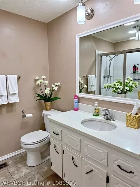 Bath - 6910 Military Rd, Lavaca, AR 72941 photo 1 of 10