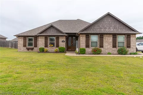 1006 Snow Goose Way, Barling, AR 72923