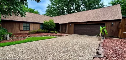 1306 Hidden Valley St, Van Buren, AR 72956