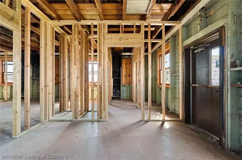 Entry Way - 7406 Ellis St, Fort Smith, AR 72916 photo 2 of 2