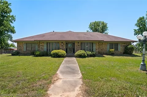 600 SE 12th St, Muldrow, OK 74948