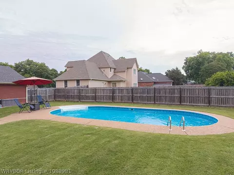 Exterior - 2316 Ramsgate Way, Fort Smith, AR 72908 photo 9 of 12