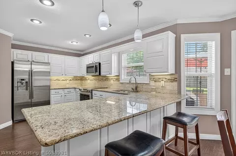 Kitchen - 2316 Ramsgate Way, Fort Smith, AR 72908 photo 3 of 6