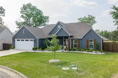 10215 Chapman Cir, Fort Smith, AR 72916