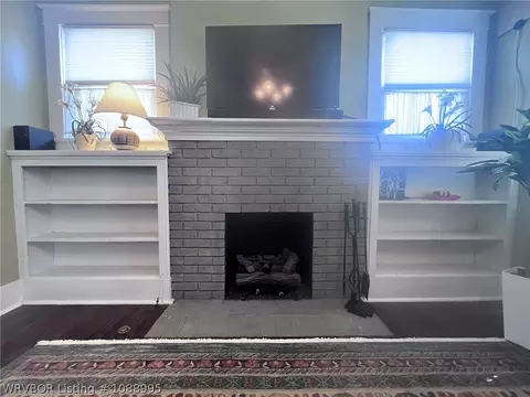 Living - 500 Lecta Ave, Fort Smith, AR 72901 photo 2 of 2