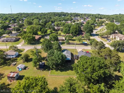 View/Area - 715 Maple Shade, Alma, AR 72921 photo 1 of 5