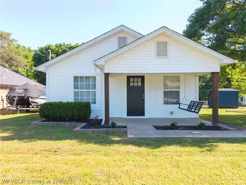 Exterior - 715 Maple Shade, Alma, AR 72921 photo 2 of 18