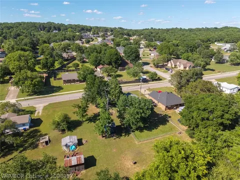 View/Area - 715 Maple Shade, Alma, AR 72921 photo 2 of 5