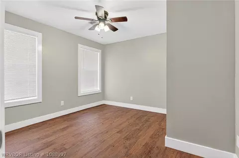 Bedroom - 715 Maple Shade, Alma, AR 72921 photo 4 of 5